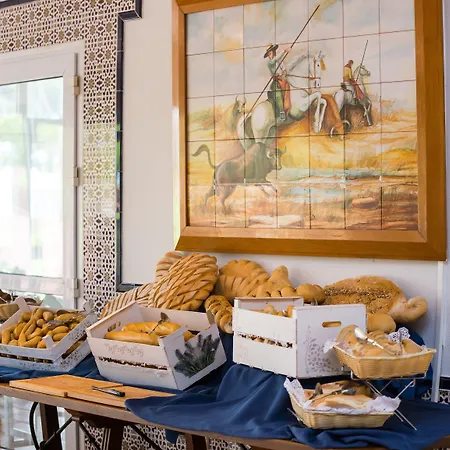 Готель Aluasun Park 4*