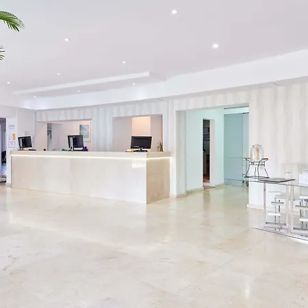 Готель Aluasun Park 4*